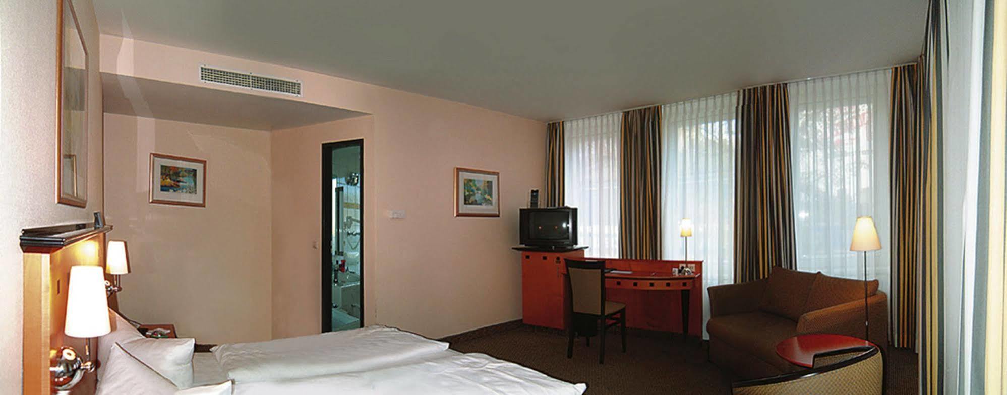 Hotel Alt Tempelhof Berlin Room photo